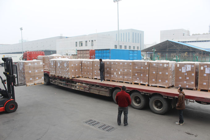 2013年首批吉特士奶粉已出關(guān)