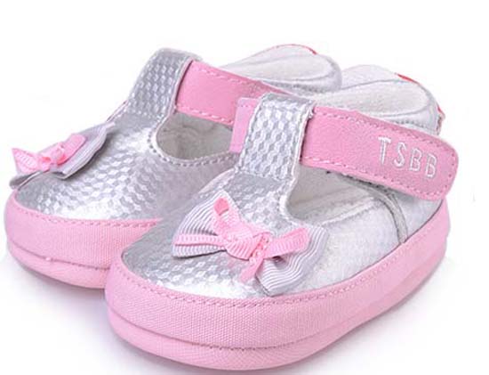 ��ʹ֮�����PU�׃��W(xu��)��Ь��ɫ