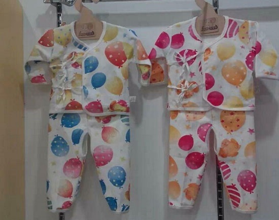 圣嬰島多彩水果兒童內(nèi)衣套裝圓領