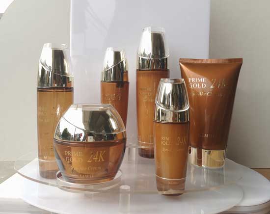 百膚可麗蜂王漿護(hù)膚品套裝