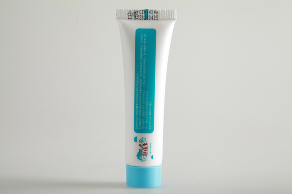 第一孕嬰防護舒緩膏 單支背部.jpg 第一孕嬰防護舒緩膏 單支背部.jpg