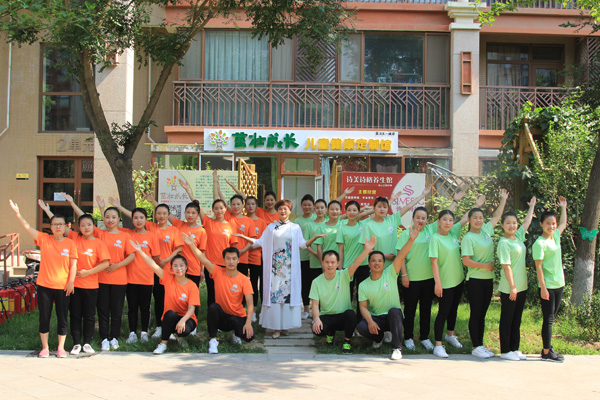 茁壯成長(zhǎng)小兒推拿團(tuán)隊(duì)