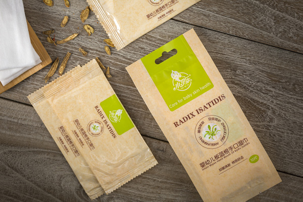 小貝樂嬰幼兒板藍(lán)根手口濕巾.jpg 小貝樂嬰幼兒板藍(lán)根手口濕巾.jpg