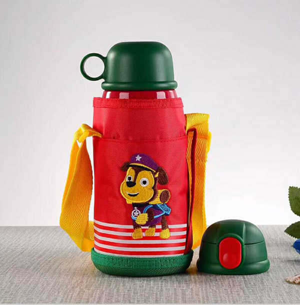 好樂嬰帶布套2多用保溫杯紅色600ml.jpg 好樂嬰帶布套2多用保溫杯紅色600ml.jpg