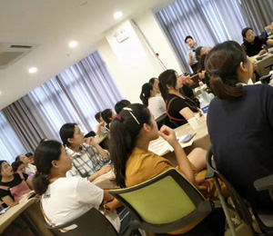  ��ʿؐؐ�I(y��ng)�B(y��ng)Ʒ��Ӗ(x��n)3