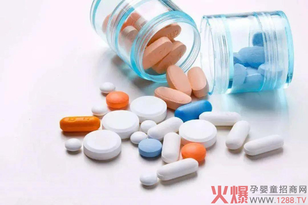 Louver�R���m������؛|�^(gu��)�꺦�º��ӷeʳ���W(xu��)��(hu��)�@�����p�ɑ�(y��ng)��(du��)