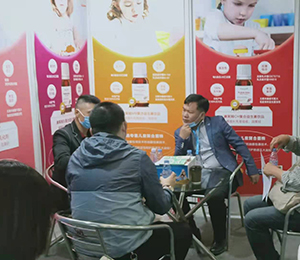 �麣���H��չ�����Rķ��F