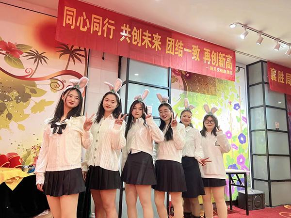 施貝安健康集團(tuán)2023年度營銷大會(huì)8.jpg 施貝安健康集團(tuán)2023年度營銷大會(huì)8.jpg