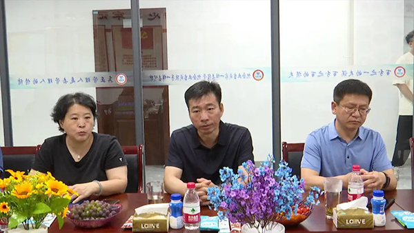 菲律賓客商到我司進行參觀考察2.jpg 菲律賓客商到我司進行參觀考察2.jpg