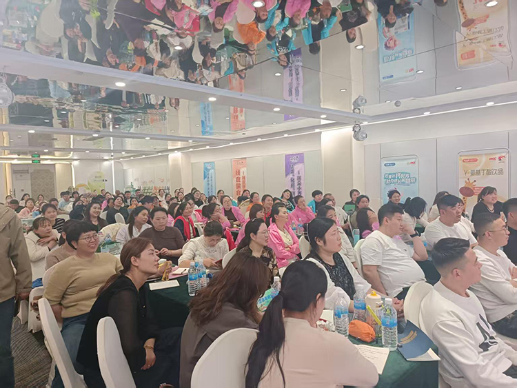 朵小西特膳飲經(jīng)營(yíng)研習(xí)課堂 (4).jpg 朵小西特膳飲經(jīng)營(yíng)研習(xí)課堂 (4).jpg