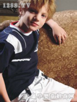 藍(lán)眼精靈夏季時(shí)尚裝