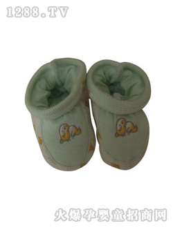 һ���װ�ɫ�W(xu��)��Ь