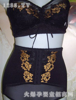 ��һ�c�����̓��ºڽ�