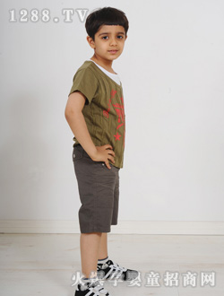 ���؁���ɫ��ͯ����