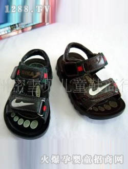 ��ѩ��ţƤ��ƤЬ