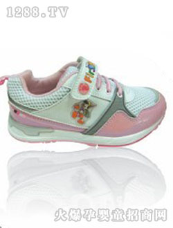 ��һ��Ů���W(w��ng)���\��Ь