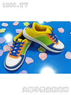 �Ϙ���ͯЬ�\(y��n)��(d��ng)���Ҳ�ɫ��Ь