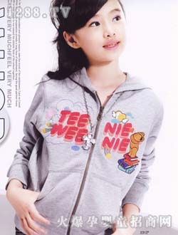 С����(d��ng)�һ�ɫŮͯ�\(y��n)������