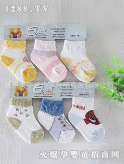 哆啦小貝0-9個月襪子