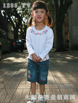 �����ܰ�ɫ�A�IŮͯ�r��