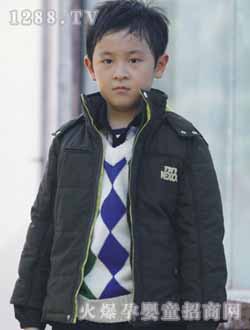 ͯ���{���{ɫ��ͯ����