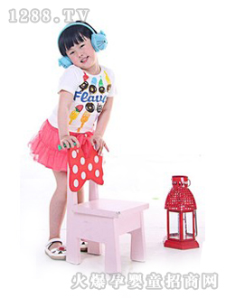 ��ľ�˰�ɫ�o�I(l��ng)T��