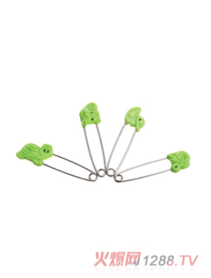 �ɐ�С���e�4��