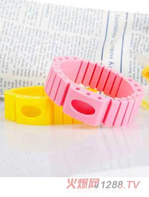 �L(f��ng)�Z�w���Sɫ+�ۼtɫ����Ȧ